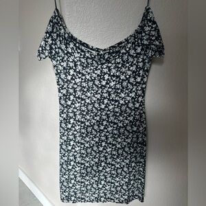 Garage off the shoulder MED midi dress